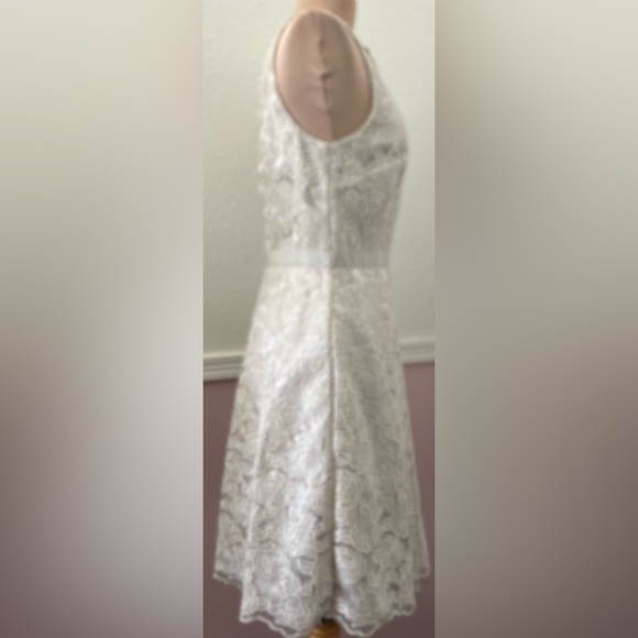 Formal jeweled dress size 8 - Picture 9 of 14